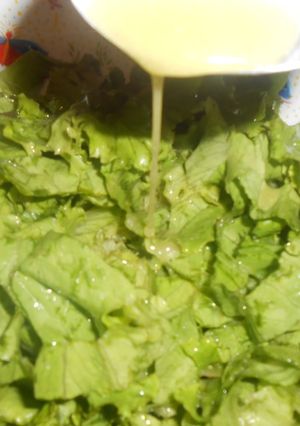 Φωτογραφία της συνταγής Dressing για πράσινη σαλάτα του Άκη Πετρετζίκη