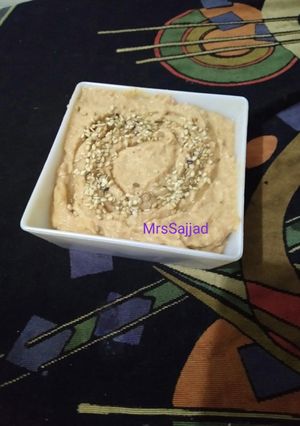 A picture of Carrot Hummus.