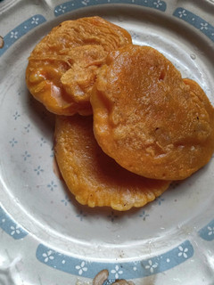 Una foto de Bacalaitos de camarones y bacalao