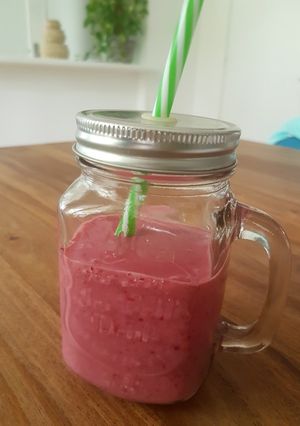 Une photo de Smoothie framboise 🍇/ banane 🍌