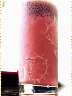 A picture of Roohafza milk drink.