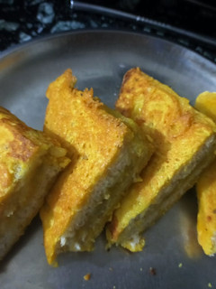 બ્રેડ પકોડા(bread pakoda recipe in gujarati) રેસીપી મુખ્ય ફોટો