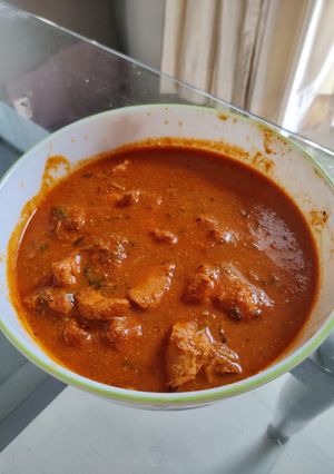 A picture of Butter chicken.