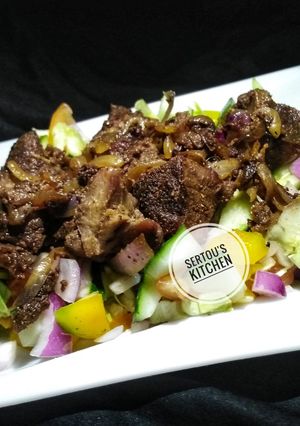 A picture of Suya salad.