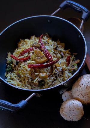 A picture of Mushroom Biryani.