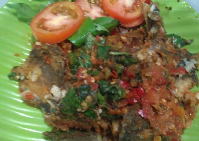 Resep: Lele penyet sambel terasi Praktis