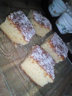 صورة لوصفة كيكة سهلة وبنينة 😋