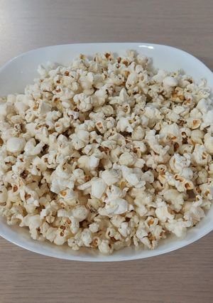 عکسی از دستور پفیلا با طعم پیاز و جعفری