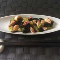 Foto di Marinato di Polpo, Wakame e cetriolo alla giapponese