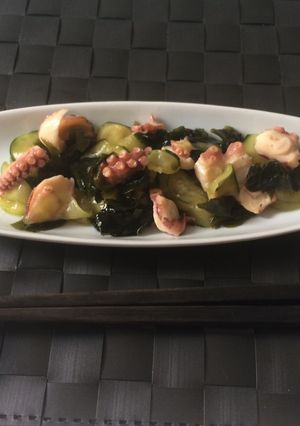 Foto di Marinato di Polpo, Wakame e cetriolo alla giapponese