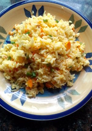A picture of Left over white rice.