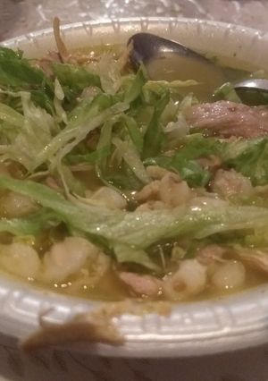 Una foto de Pozole verde