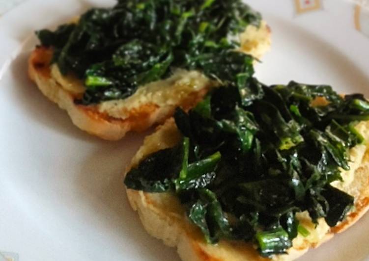 Crostini Cavolo Nero e Ceci