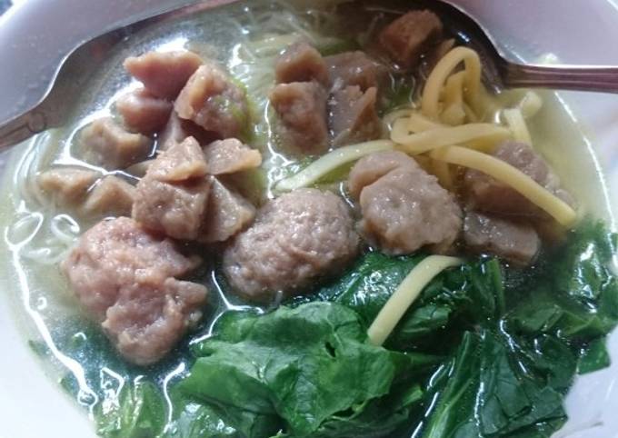 Bagaimana Menyiapkan Kuah bakso simpel yang Bikin Ngiler