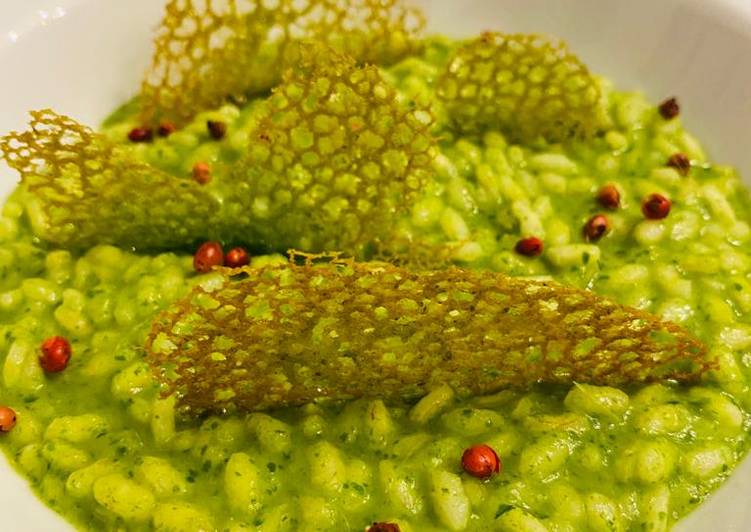 Risotto alla crema di spinaci con cialda croccante