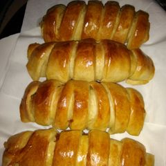 A picture of Cartapillar Bread.
