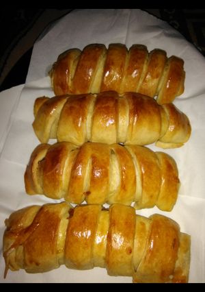 A picture of Cartapillar Bread.