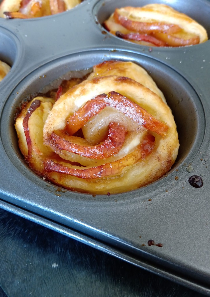 Una foto de Rosas de Manzanas y Hojaldre