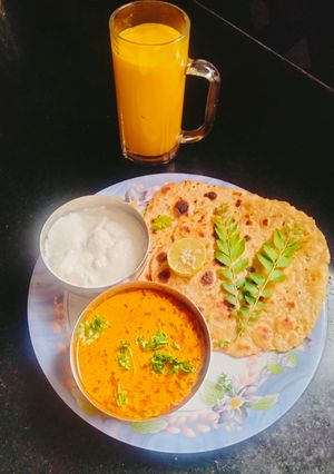 A picture of Royal creamy shahi paneer Masala 😋.