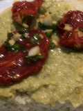 Bruschetta de palta y tomate secos