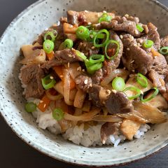 Lamb & Vegetable Stir-fry Rice Bowl A picture of Lamb & Vegetable Stir-fry Rice Bowl.