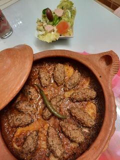 صورة لوصفة طاجين كفتة اللحم مع البطاطس وزيت الزيتون من الذ واسهل مايكون 🥘