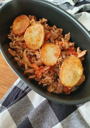 Una foto de Bistec con papitas !