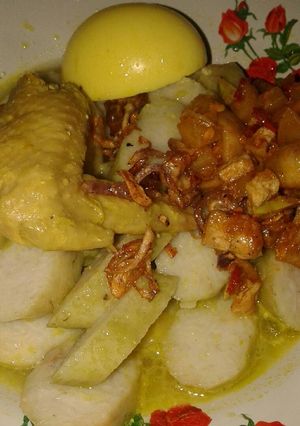 Foto resep Lontong Opor with Sambel Goreng Cinta