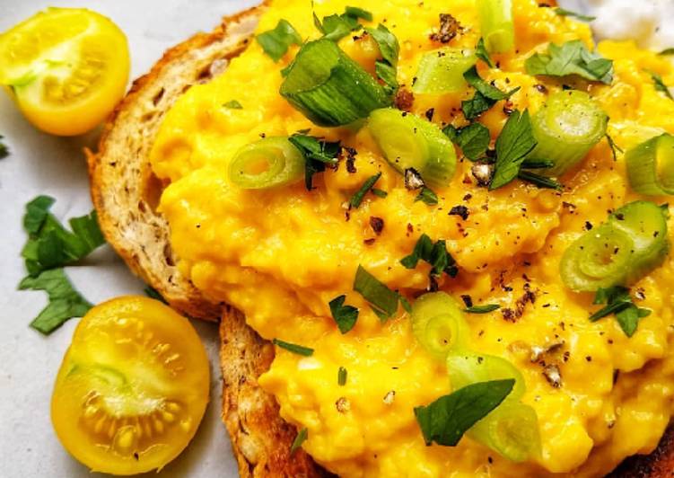 Recipe of Award-winning Tumeric Scrambled Eggs