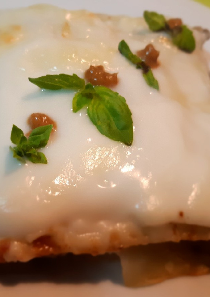 Una foto de Lasaña de carrillada y su salsa