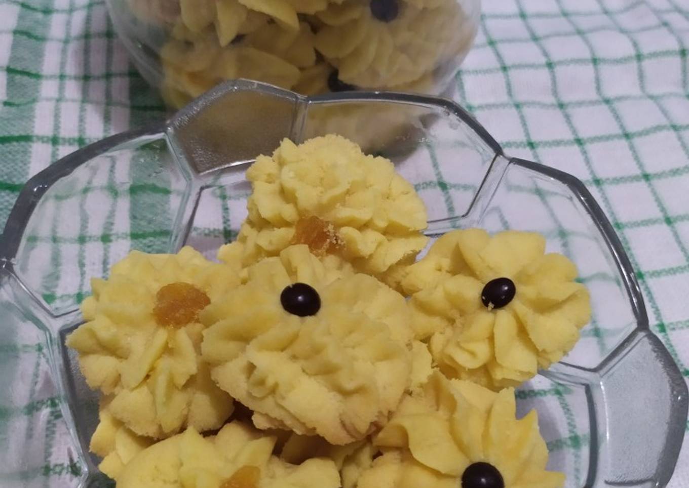 Kue semprit renyah