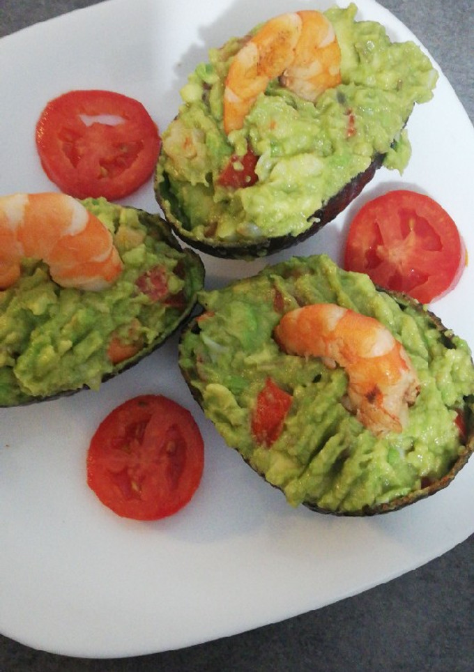 Una foto de Aguacates rellenos gambas