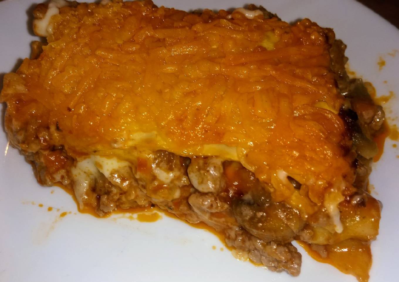 Lasaña de carne con champiñones
