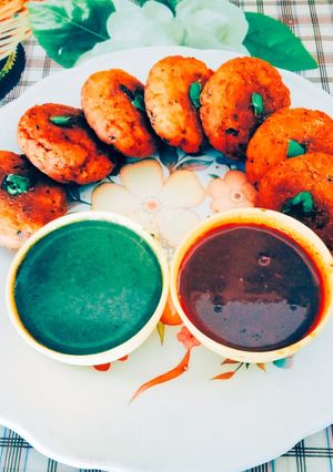 A picture of ક્રિસ્પી ટેસ્ટી પૌવા કટલેટ.