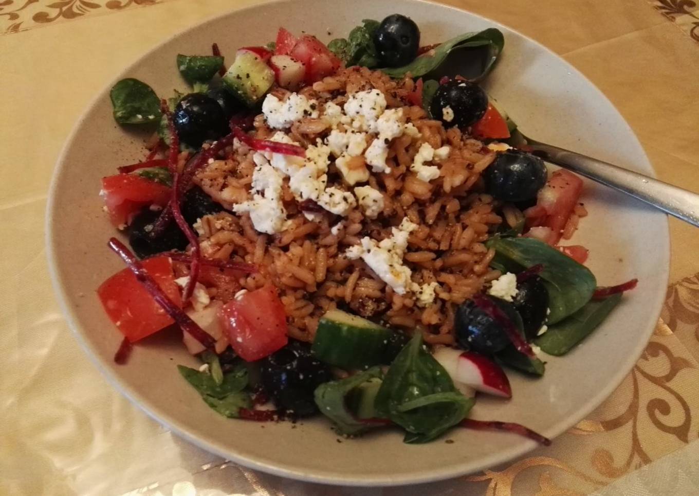 Whole grain brown rice salad