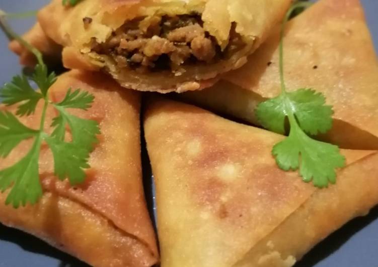 Simple Way to Make Super Quick Homemade Mince Samoosas