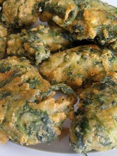 Una foto de Buñuelos de acelgas