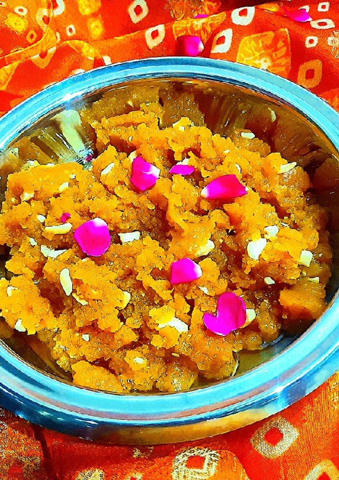 A picture of Instant moong dal halwa.