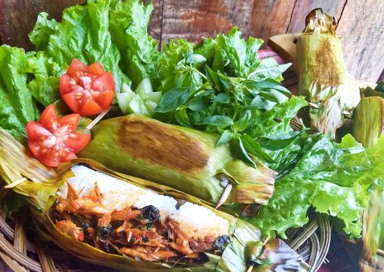 Cara Gampang Membuat Nasi bakar tongkol suwir????, Menggugah Selera