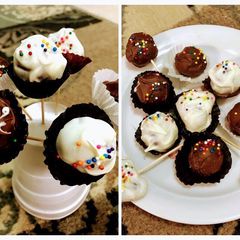 A picture of Cake pops.