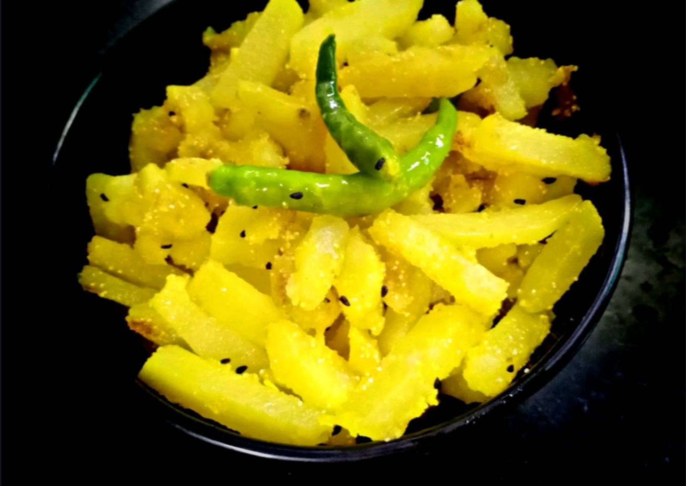 Fried potato with Poppy seedes (Bengali Dish)