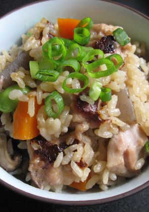A picture of Chicken ‘Gomoku’ Takikomi Gohan (Seasoned Rice).