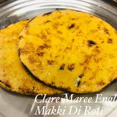 Makki Di Roti (punjabi corn bread) A picture of Makki Di Roti (punjabi corn bread).