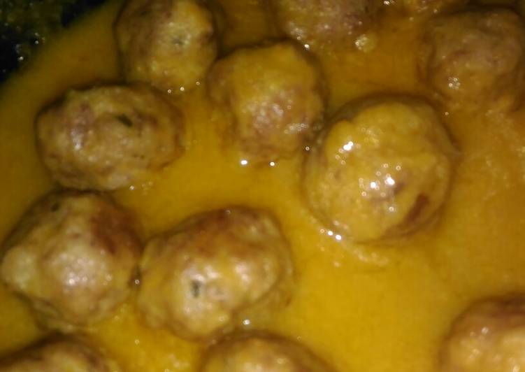 Albóndigas con salsa de zanahoria