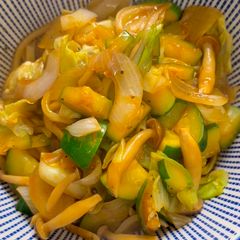 A picture of Veggie Yaki Udon.