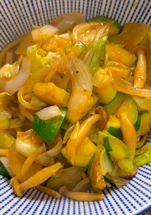 A picture of Veggie Yaki Udon.
