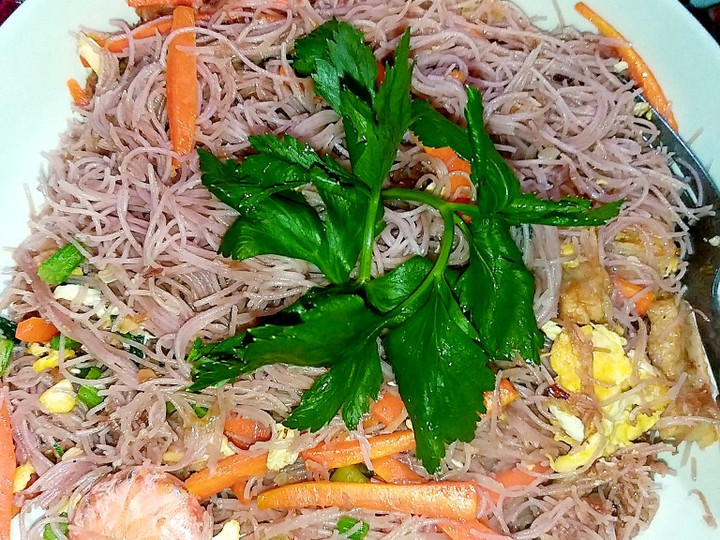 Wajib coba! Cara termudah buat Bihun goreng beras merah  nagih banget