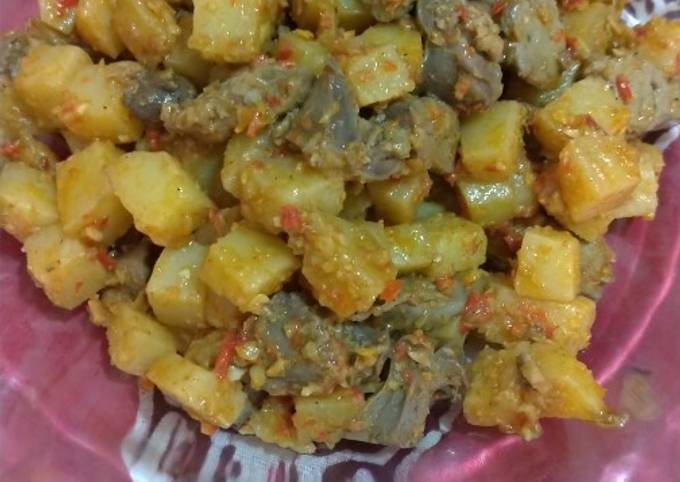 Langkah Mudah untuk Membuat Sambal goreng kentang ati rempelo (hati ampela) Anti Gagal