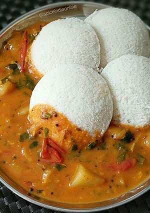 इडली सांबर (idli sambar recipe in Hindi) रेसिपी मुख्य फोटो