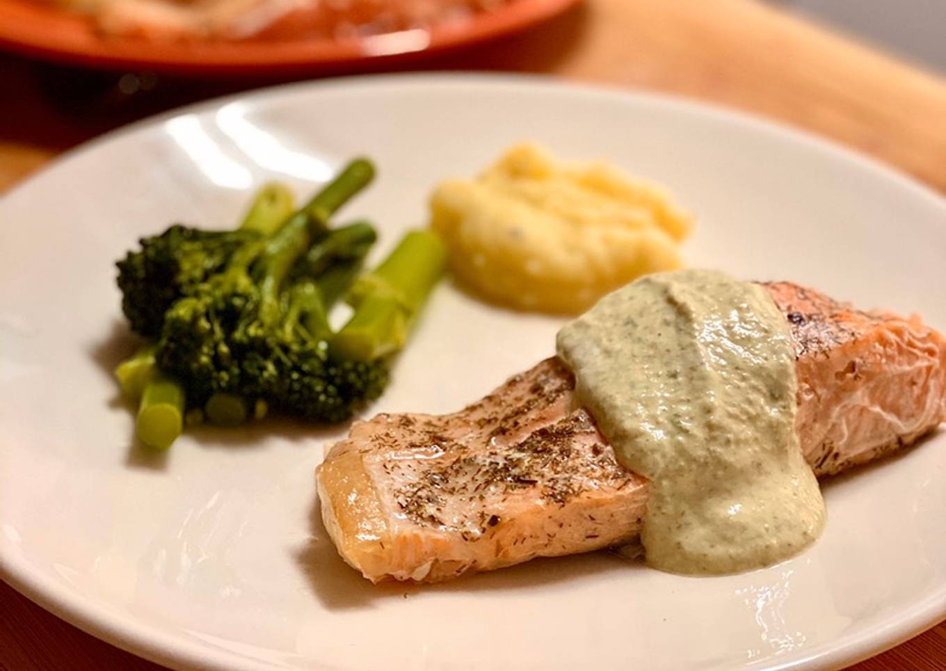 Cena ligera: Salmón al papillote con salsa tártara fit